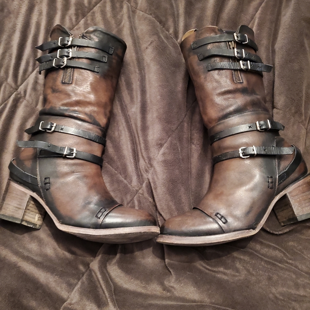 Freebird cooper size 10